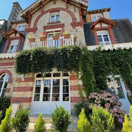 Le Grand Chalet Bagnoles de l'Orne Normandie エクステリア 写真