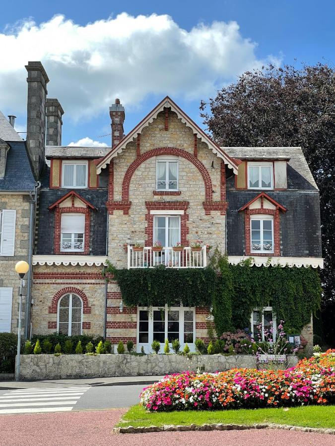 Le Grand Chalet Bagnoles de l'Orne Normandie エクステリア 写真