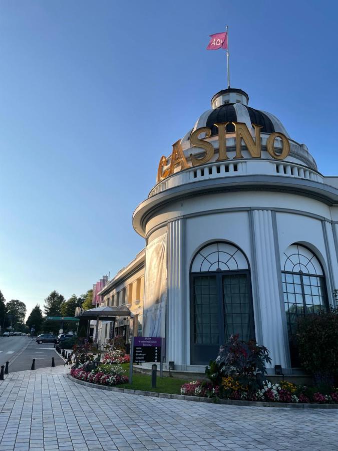Le Grand Chalet Bagnoles de l'Orne Normandie エクステリア 写真